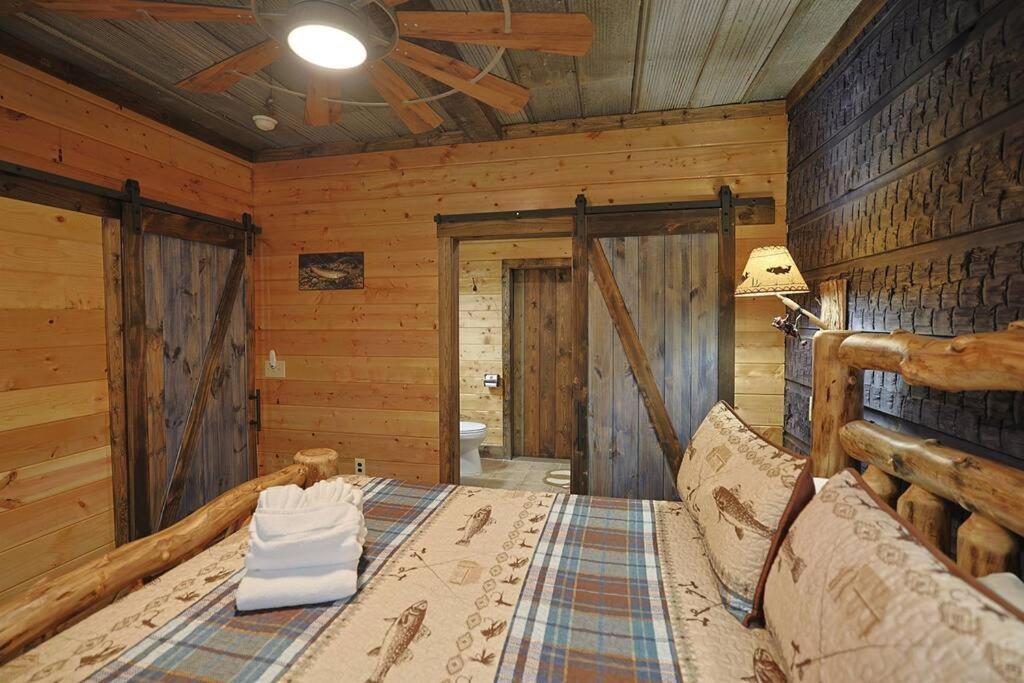 Rustic Modern Cabin With Hot Tub Near Rafting And Great Smokey Mountains Bryson City Zewnętrze zdjęcie
