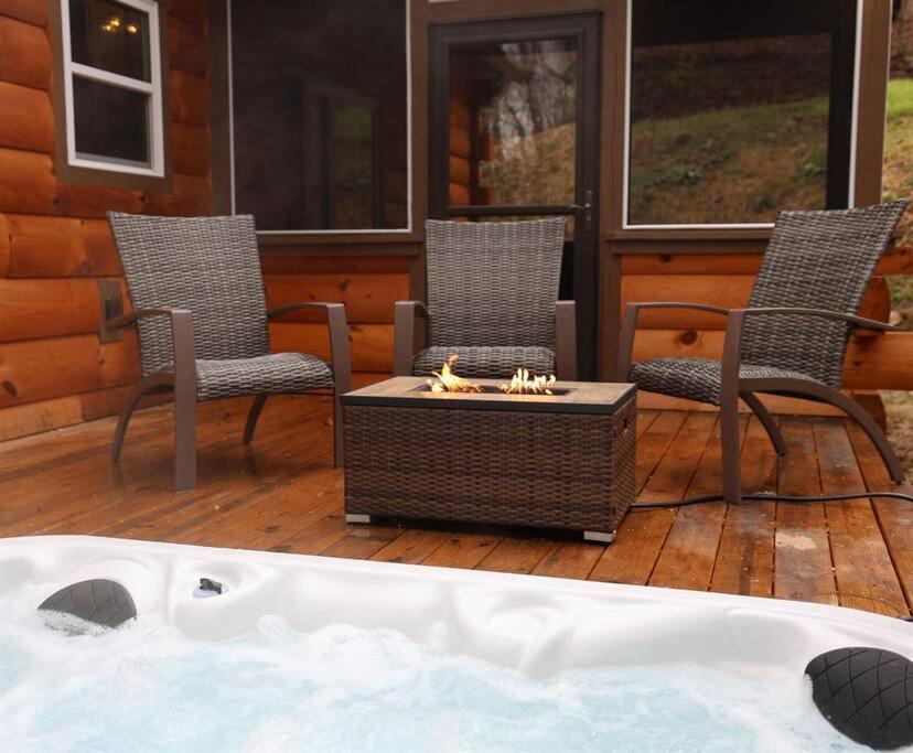 Rustic Modern Cabin With Hot Tub Near Rafting And Great Smokey Mountains Bryson City Zewnętrze zdjęcie