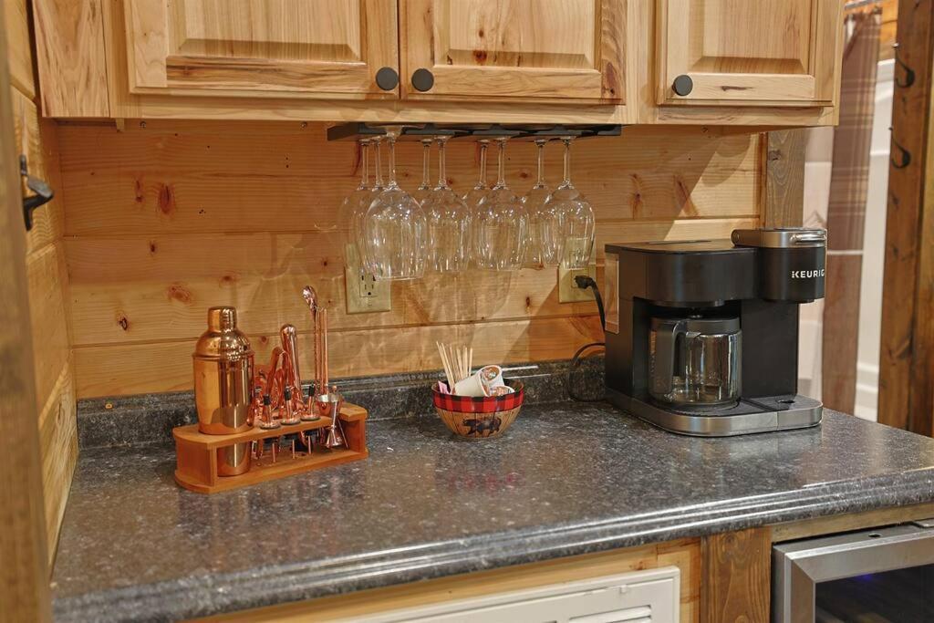 Rustic Modern Cabin With Hot Tub Near Rafting And Great Smokey Mountains Bryson City Zewnętrze zdjęcie